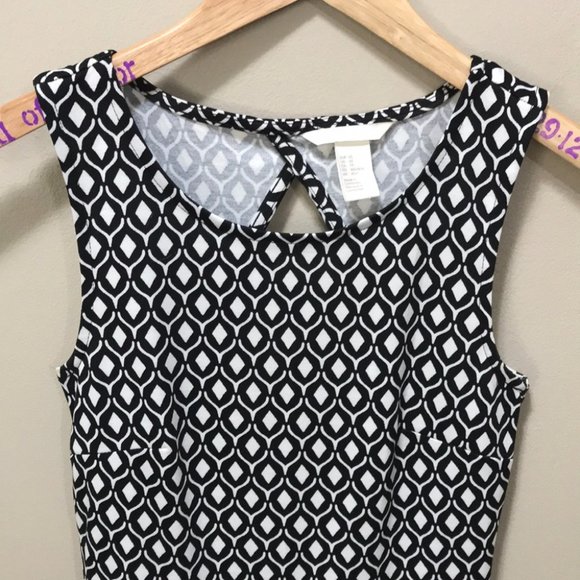 {H&M} Black and White Patterned Skater Dress - Picture 3 of 6